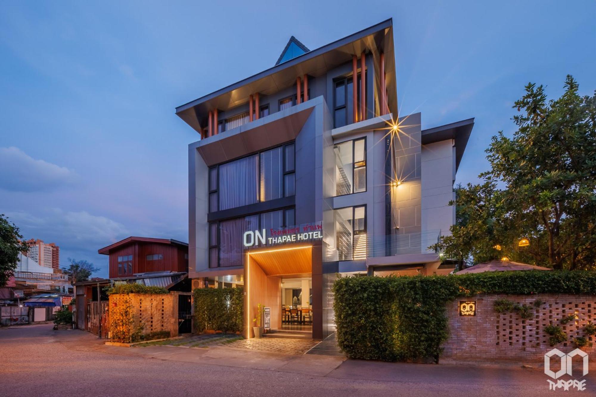 On Thapae Gate Chiangmai Hotel Chiang Mai Exterior foto
